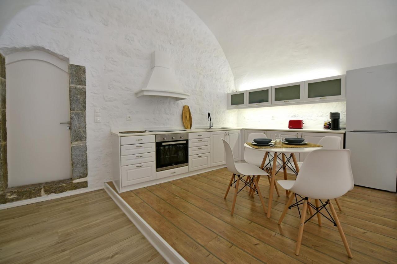 Hydra Hospitality Port Apartment Esterno foto
