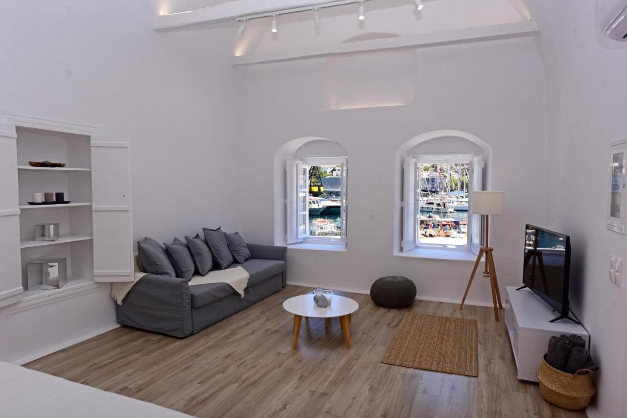 Hydra Hospitality Port Apartment Esterno foto