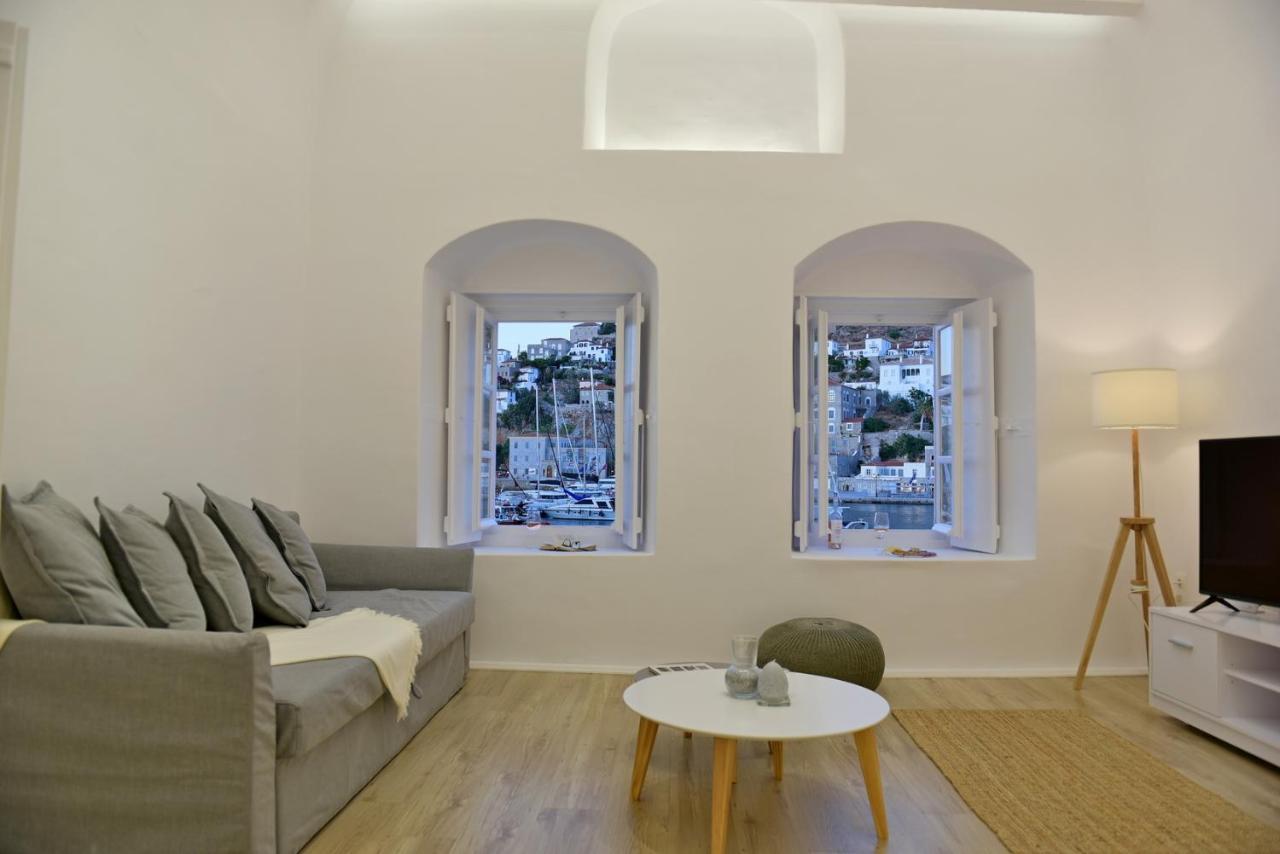 Hydra Hospitality Port Apartment Esterno foto